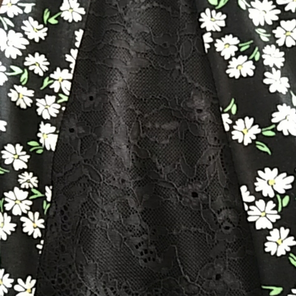 ASOS Daisy Dress with lace inserts 8 - Picture 4 of 7